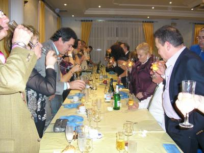 TRATANDO DE PASARNOSLO BIEN