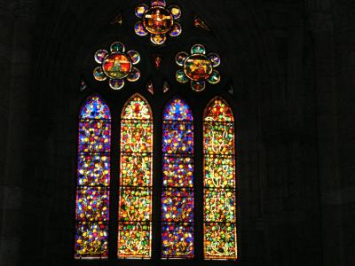 LAS FAMOSAS CRISTALERAS DE LA CATEDRAL