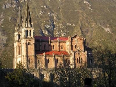 SANTUARIO DE COVADONGA